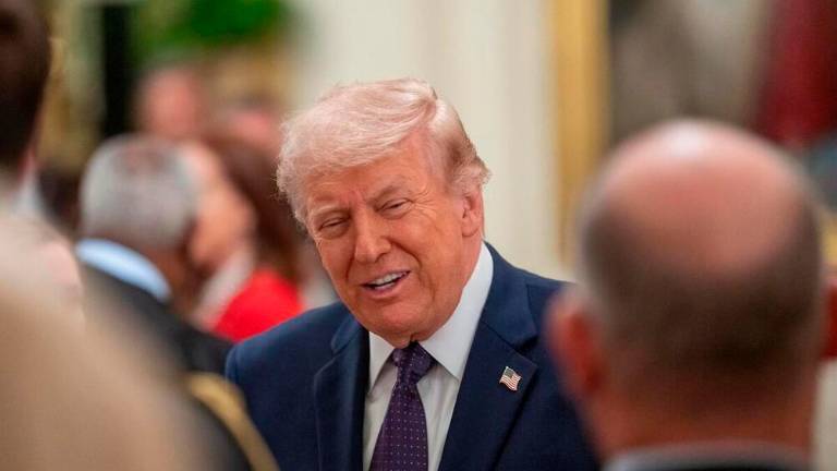 Trump asegura que el diálogo con Irán sigue progresando y no firmará un acuerdo precipitado