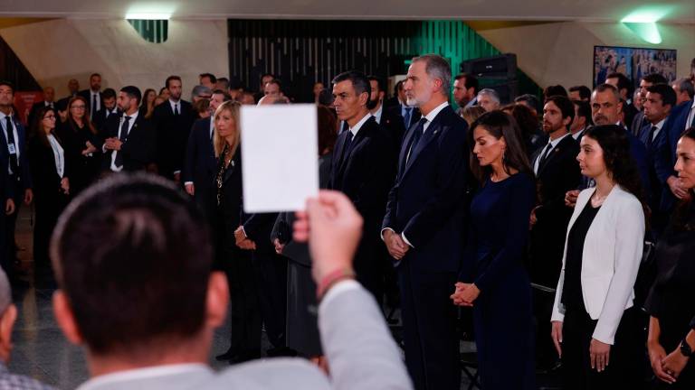 Homenaje a las víctimas y abucheos a Mazón en el funeral de Estado por la dana
