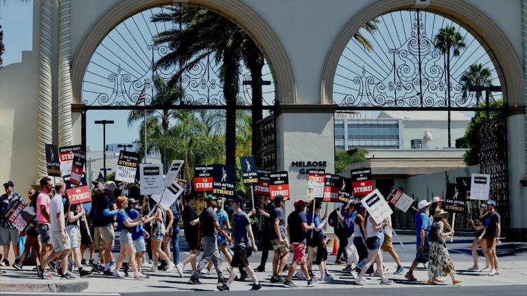 Las grandes estrellas de Hollywood salen a las calles para apoyar la manifestación de actores