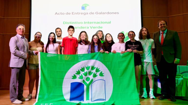 <i>CPR Alto Guadalquivir de Coto Ríos en el acto de entrega de los reconocimientos en Algeciras. / Junta de Andalucía.</i>