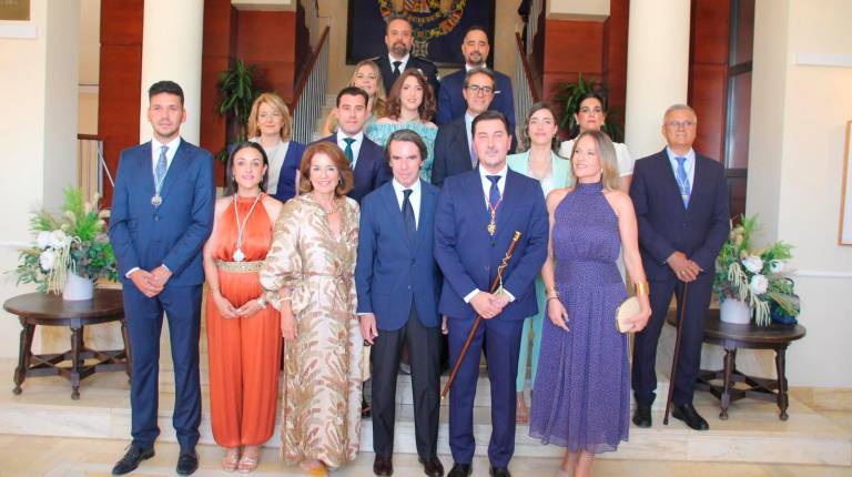 La Carolina distingue a José María Aznar como Intendente de Honor