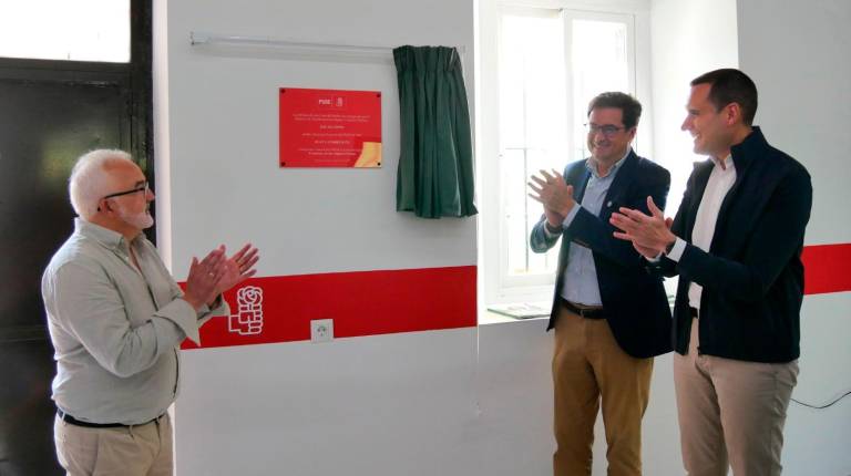 <i>Inauguración de la Casa del Pueblo de Arroyo del Ojanco. / PSOE.</i>