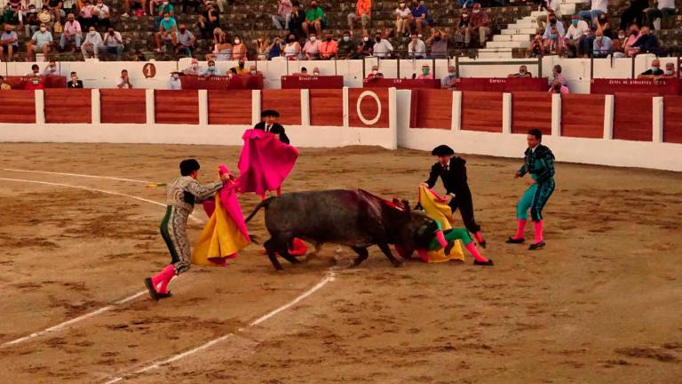 Javier Cortés sufre una cogida en el Coso de Santa Margarita