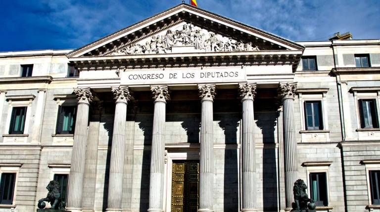 Nueva normalidad, ¿caballo de Troya? El lenguaje, envoltorio del pensamiento o el pensamiento mismo
