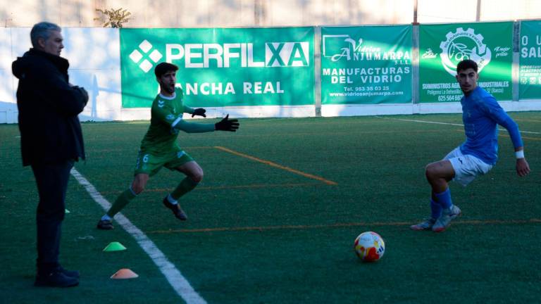 El Atlético Mancha Real destituye al técnico Joseba Aguado