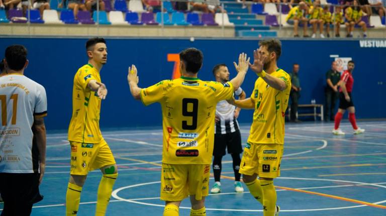 Fotogalería: El Jaén Paraíso Interior FS también manda en Garrucha con una goleada (1-9)