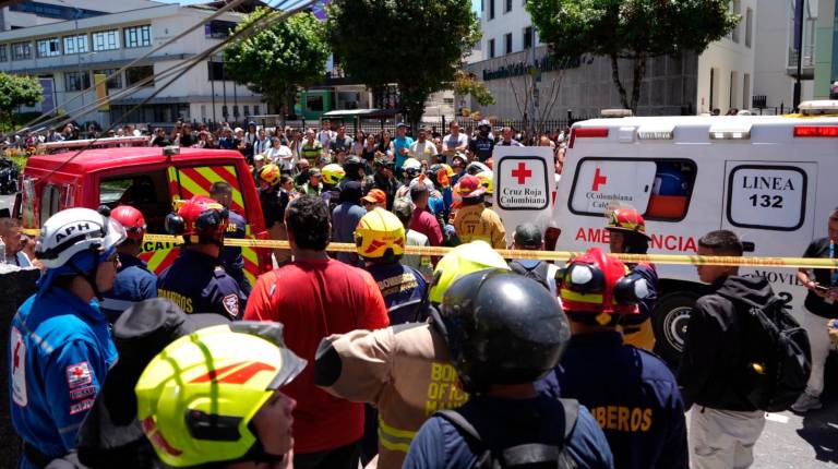 <i>Rescates tras el terremoto en Colombia. / Europa Press. </i>