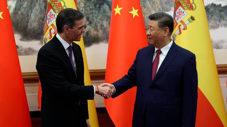 Sánchez apuesta por una agenda positiva con China pese a las críticas de EE UU