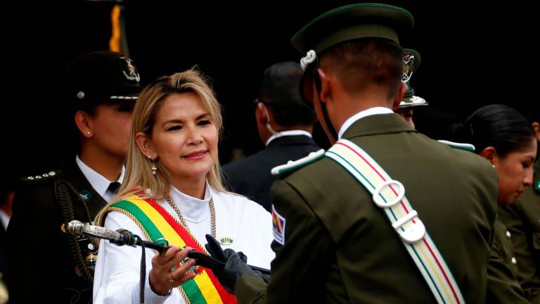 Jeanine Áñez es reconocida como presidenta de Bolivia