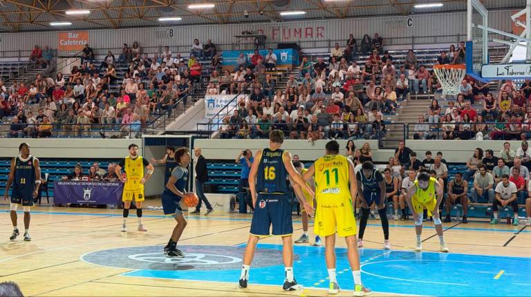 <i>Un momento del partido entre el CB Algeciras y el Jaén Paraíso Interior FS. / CB Algeciras.</i>