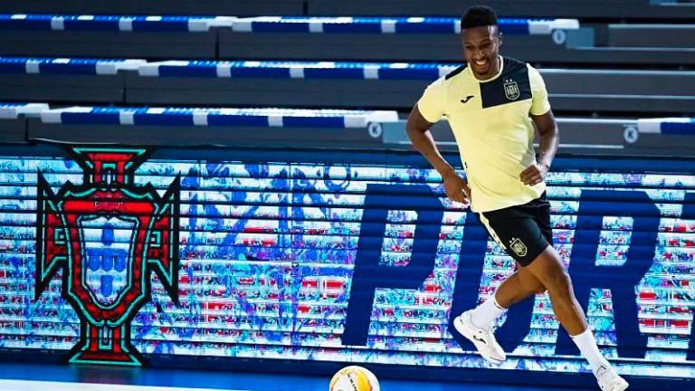 Antonio Pérez vuelve a la selección y Renato se mantiene para el Europeo