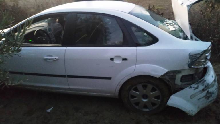 Encuentran un coche robado en Andújar con el que se podrían haber cometido varios hurtos