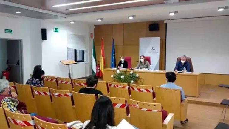 La Junta informa a los ayuntamientos de las ayudas para equipamientos públicos y proyectos turísticos
