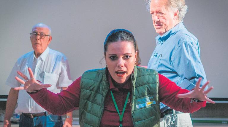 <i>Una práctica en el taller de dirección de actores. / Tano García / Diario JAÉN.</i>