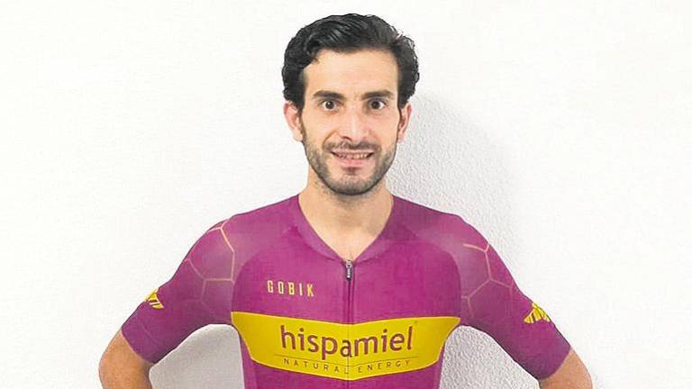 Golpe de efecto del Hispamiel al fichar al internacional sénior Víctor Fernández