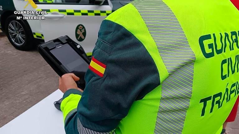 <i>Imagen de recurso de un agente de la Guardia Civil.</i>