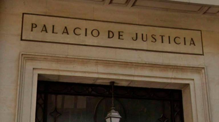 <i>Detalle de la fachada de la Audiencia Provincial de Jaén. / Europa Press. </i>