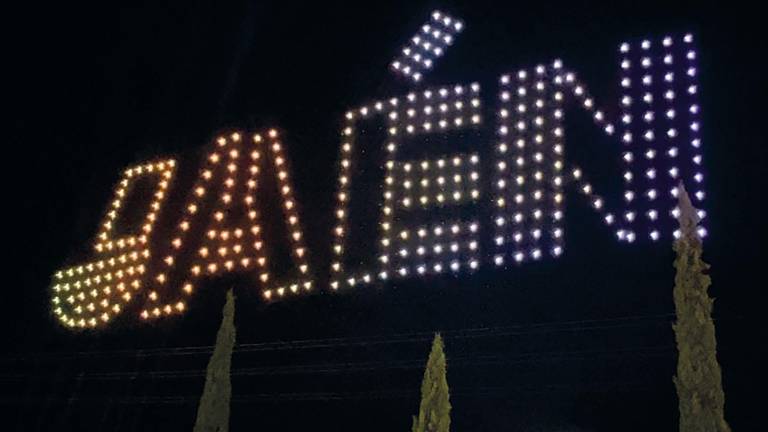 Imagen del espectáculo de drones de la Feria de 2024.
