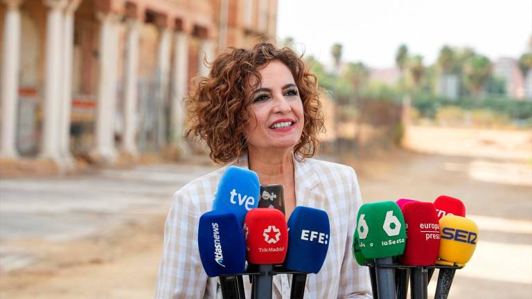 Montero, tras la orden de examinar las cuentas de Ábalos: “Estamos muy tranquilos”