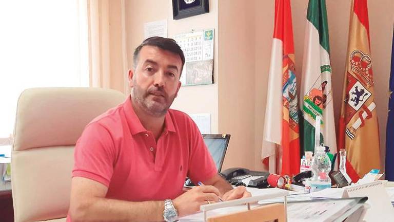 “Pretendemos hacer un esfuerzo por conseguir más empleo joven”