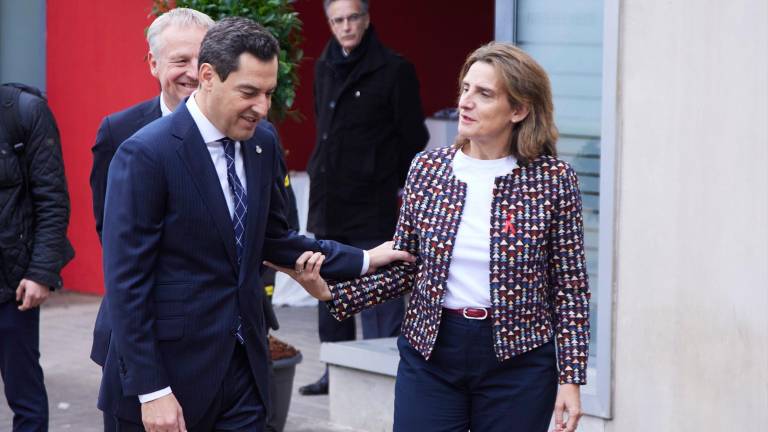 Juanma Moreno y Teresa Ribera abordan la ley de regadíos en Doñana