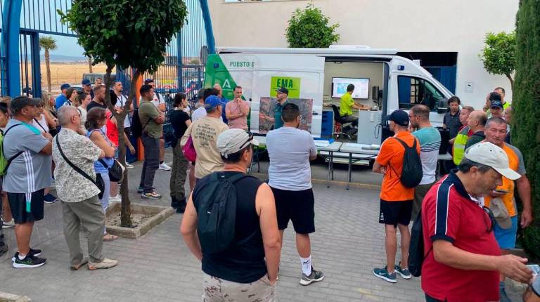 <i>La EMA, a través del Grupo de Emergencias de Andalucía (GREA) y del Servicio Provincial de Protección Civil, colabora en el dispositivo en busca del desaparecido. / EMA 112. </i>