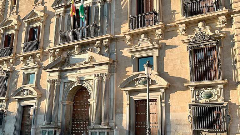 Fachada del edificio que alberga el Tribunal Superior de Justicia de Andalucía. 
