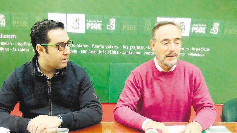 El PSOE recrimina a la Junta que no contrate más pediatras