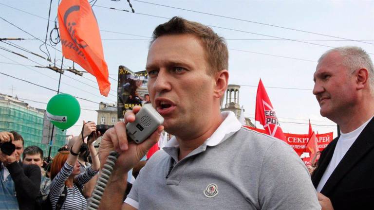Los médicos dan el alta a Navalni y confían en su “recuperación”