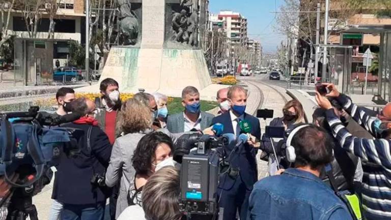 “Jaén Merece Más” presenta en Madrid su denuncia por la adjudicación de la base Colce