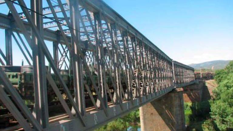 Adif destina seis millones para rehabilitar puentes metálicos en Despeñaperros