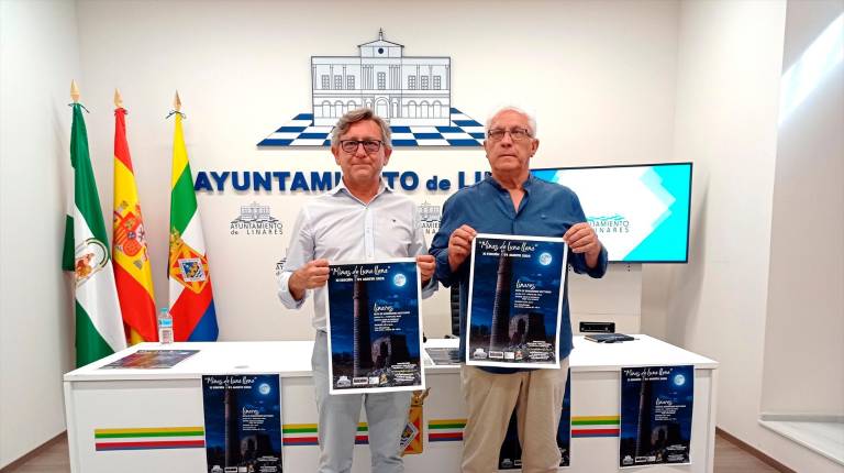 <i> Presentación XI Ruta de Senderismo Nocturno “Minas de Luna llena”. / Ayuntamiento de Linares. </i>