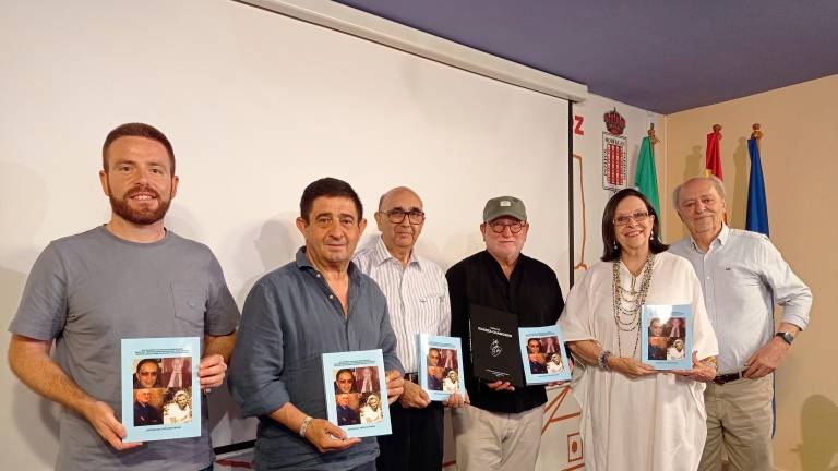 Enrique Carreras Fresno, Francisco Reyes Martínez, José Manuel Troyano Viedma, Antonio José Suárez Chamorro, María del Perpetuo Socorro Mármol Brís y Javier Brís Morillas. / Fran Miranda / Diario JAÉN.