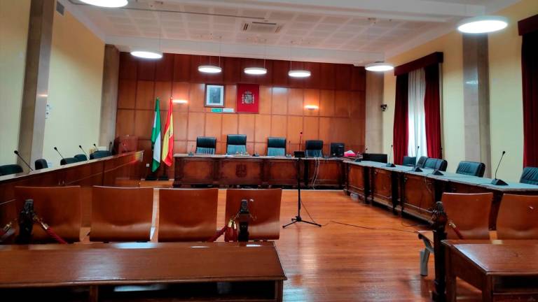 Un padre se enfrenta a 34 años de cárcel tras ser acusado de violar a su hija de 10 años