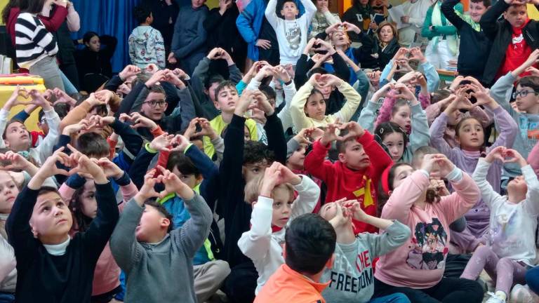 “Mi gran noche” suena en Alcaudete en una nueva sesión de Prensa Escuela