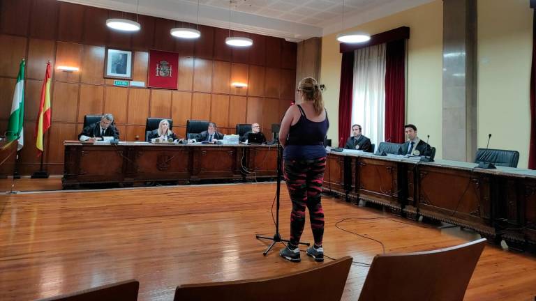 La acusada declarando durante el juicio. / Europa Press. 
