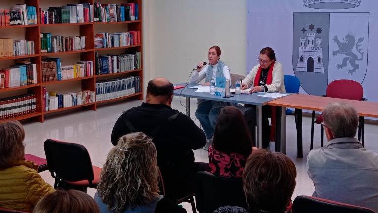 Socorro Mármol glosa su páramo, y también sus habitantes, en Pegalajar