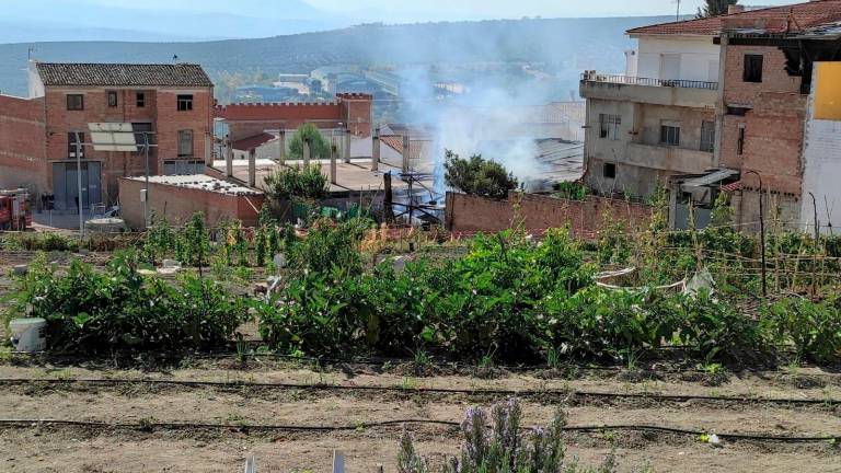 Aparatoso incendio en Villacarrillo