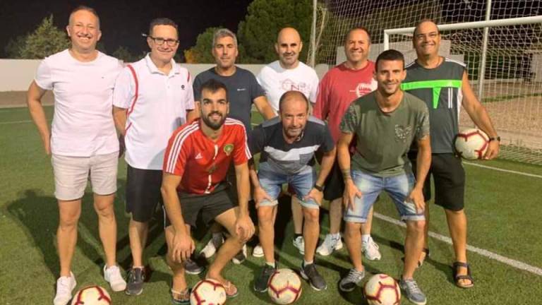 Canena vuelve a gozar del fútbol con un nuevo club