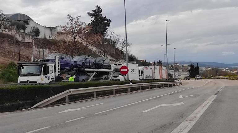 Seguimiento amplio de la huelga del transporte en Jaén