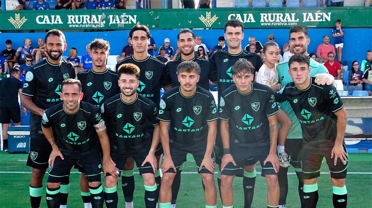 <i>Futbolistas del Linares en un encuentro amistoso en Linarejos. / Antonio del Arco</i>