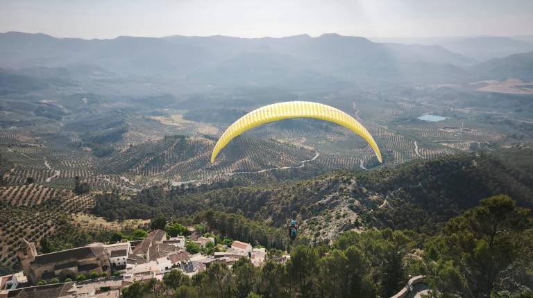 El Castillo de Segura de la Sierra abre sus puertas al FIAM El Yelmo 2026 con los mejores pilotos