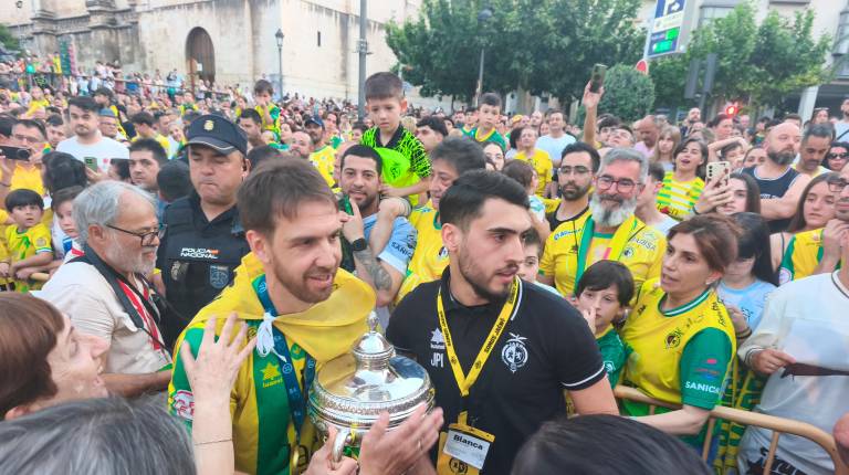 Los mejores momentos de la celebración de la Copa del Rey del Jaén Paraíso Interior