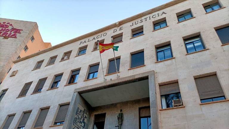 Diez años de cárcel por agresión sexual a su hija desde que tenía cinco años en El Ejido (Almería)