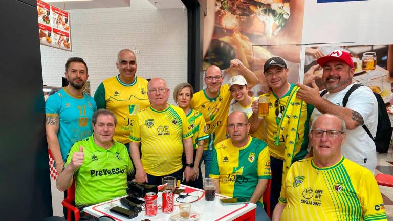 Los aficionados del Jaén Paraíso Interior calientan ya para la final de la Copa del Rey