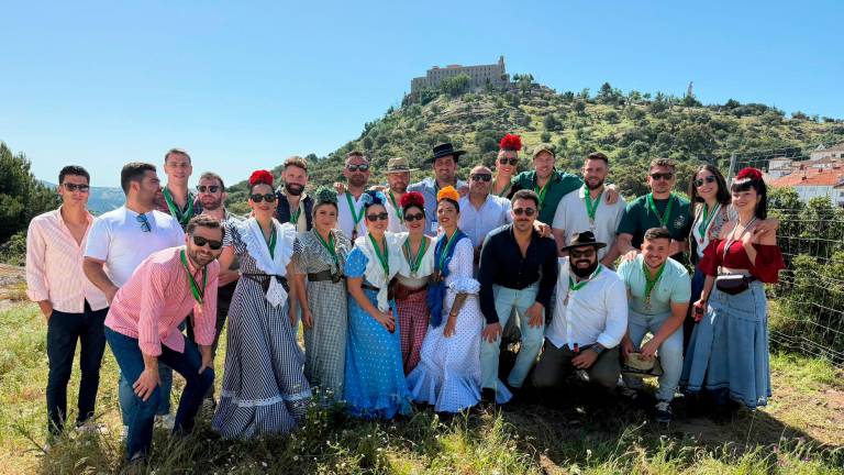 Las carretas dejan atrás el Santuario y disfrutan de la Sierra de Andújar