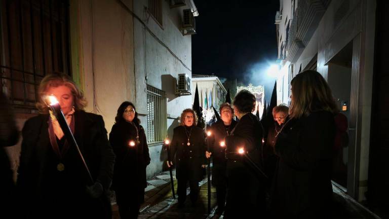 “El Abuelo” regresa al Camarín: las mejores imágenes de su recorrido de Viernes Santo