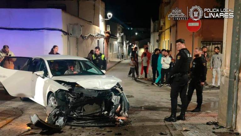 Accidente de tráfico en Linares provoca cinco heridos
