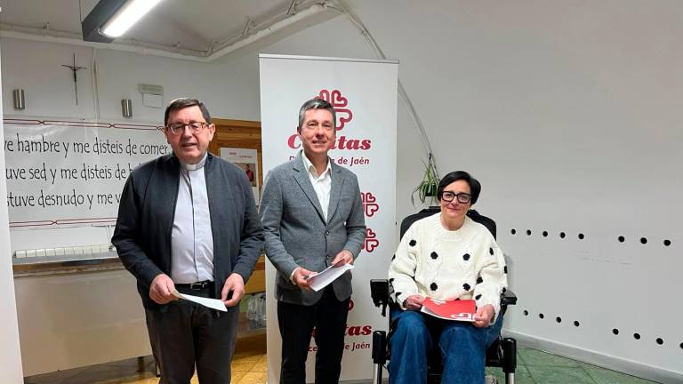 Juan Raya, Rafael Ramos y Fátima Jerez. / Álvaro Guzguti / Diario JAÉN.