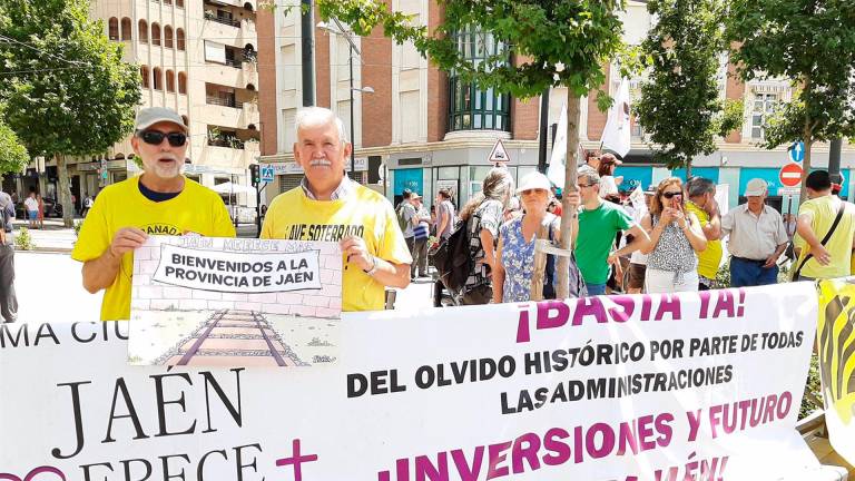 “Jaén Merece Más” pide la deslocalización de centros digitales de Renfe en la provincia